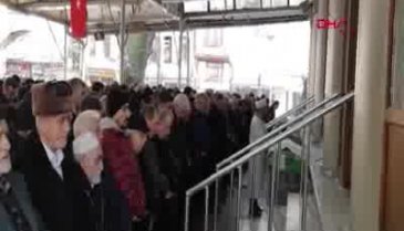 Bursa'da çatıdan düşerek ölen usta toprağa verildi