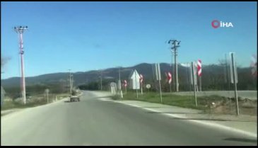 Bursa'da karayolunda ters yönde giden at arabası paniği