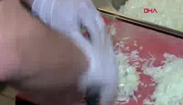 Anadolu'daki tüm kuru fasulye tariflerini Bursa'da tek bir dükkanda topladı