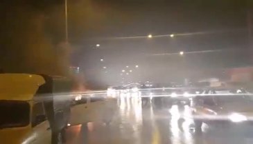 Bursa'da otomobil alev alev yandı 2