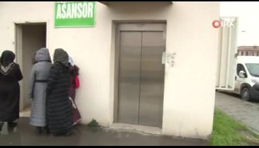 Bursa'da 3 genç mahsur kaldıkları asansörde yarım saat kurtarılmayı bekledi