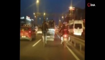 Çocukların kamyonet kasasındaki tehlikeli yolculuğu