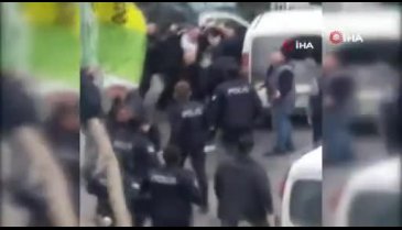 Mahalle kavgasında ortalık karıştı!