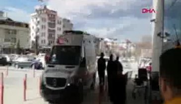 Bursa yangın sırasında çatıdan düşen fabrika sahibi ağır yaralandı