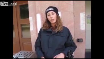 Kadın polislerin seksi videosu ülkeyi karıştırdı