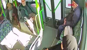 Bursa'da otobüs sürücüsü fenalaşan kadının hayatını kurtardı