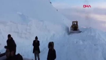 Mahsur kalan belgeselciler için seferber oldular