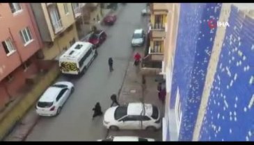 Bıçaklı silahlı kavga böyle görüntülendi