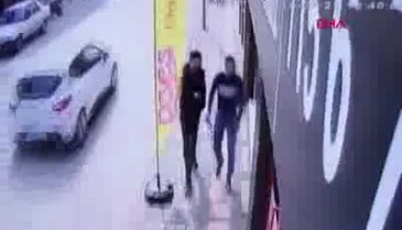 Bursa'da bacağından bıçaklandı, kemerle turnike yaptı