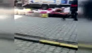 Sokak ortasında dehşet! Tacizle suçladı, öldürdü