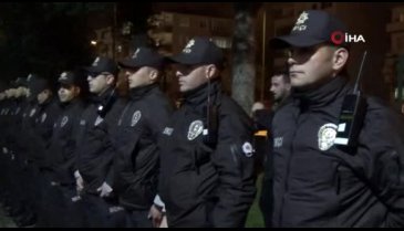 Bursa'nın sokakları geceleri onlara emanet