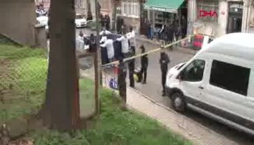 Kadıköy'de çöp konteynerinden kadın bacakları çıktı