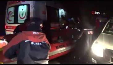 Bursa'da baraja düşen otomobilden kurtarılan yaralılar taburcu edildi