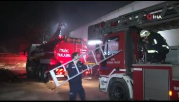 Bursa'da fabrika yangını 20 itfaiye ekibinin müdahalesiyle söndürüldü