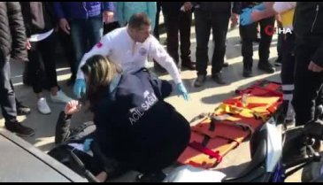 Bursa'da motosiklet ile resmi plakalı otomobil çarpıştı, bir kişi yaralandı