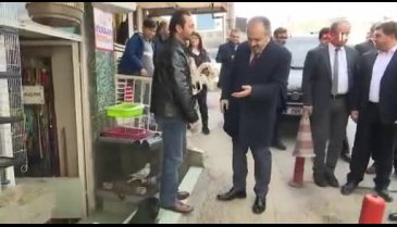 Bursa Büyükşehir Belediye Başkanı Aktaş hem anlattı, hem çekiç salladı