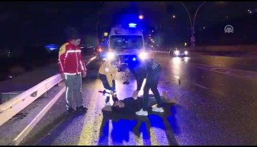 Otomobil şarampole yuvarlandı!