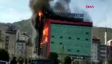 Üniversitede yangın! -2