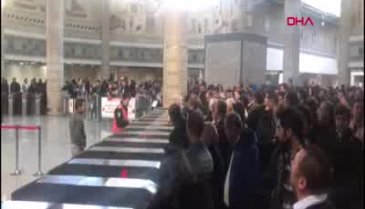 Marmaray'da arıza! Seferler aksadı