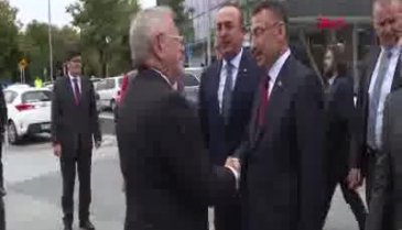 Cumhurbaşkanı Yardımcısı Oktay ve Dışişleri Bakanı Çavuşoğlu'ndan El Nur Camisi'ne ziyaret