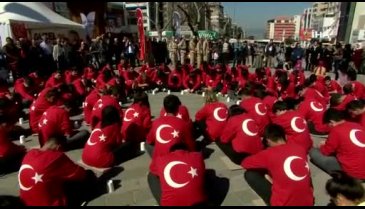 Bursa'da kahramanlara duygusal anma