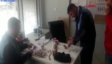 Bursa'da engelli gibi davranan dilencileri zabıta ekipleri yakaladı