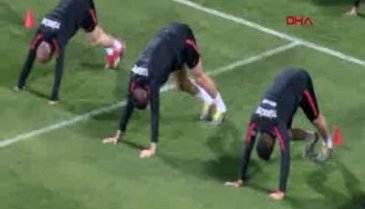 Milli futbolcu idmanı yarıda bıraktı!