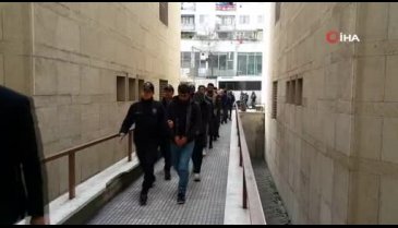 Bursa'da PKK sempatizanları adliyeye sırıtarak girdi