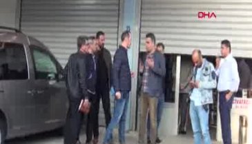 İş yerinin tapusu için tartıştığı eşini zincirle boğdu