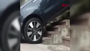 İlginç kaza! Merdivenleri yol sanınca...