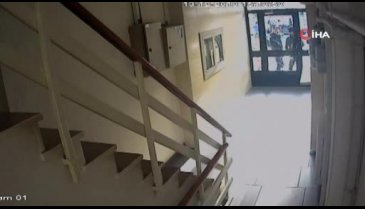 Bir poşetle girdikleri evden valizle çıktılar