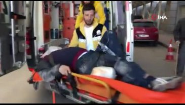Bursa'da yemek siparişi götürdüğü boş arsada silahlı saldırıya uğradı