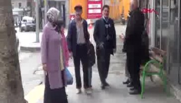 Oy kullanmaya yine yalın ayak gittiler