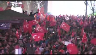 Cumhurbaşkanı Erdoğan'dan balkon konuşması