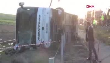 Yolcu otobüsü devrildi! Ölü ve çok sayıda yaralı var -2