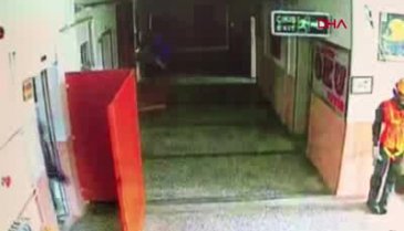 Acıpayam'daki depremde öğrencilerin korku anları kamerada