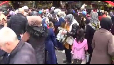 Bursa'da açılışta birbirlerini ezdiler