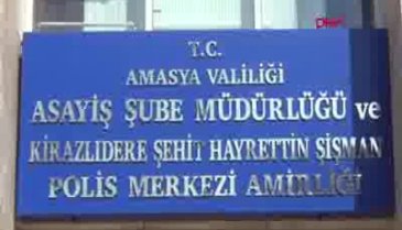Cezaevi firarisini, arkasında saf tutan polis müdürü tanıdı