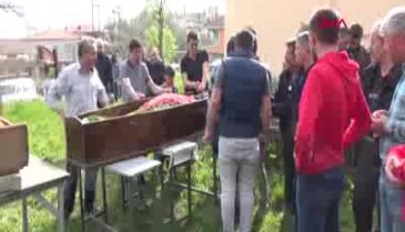 Acı haberi seladan öğrendi... Yan yana toprağa verildiler