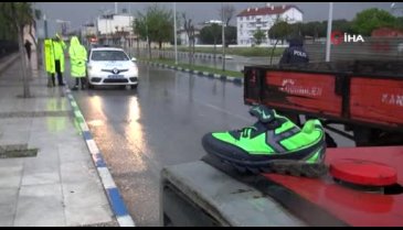 Traktör çarptı... Geriye ayakkabısı kaldı!