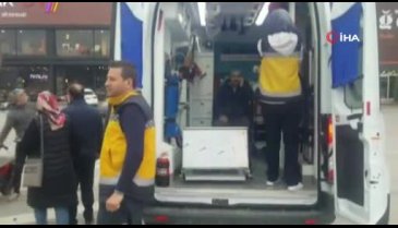 Bursa'da kadın sürücü kazanın şokuyla ağladı, yaralı tedaviyi reddetti
