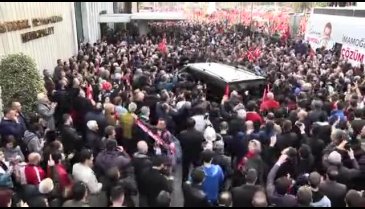 İmamoğlu, İstanbul Büyükşehir Belediye Başkanlığı binasında