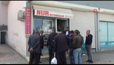Polis kıyafetli soygun girişimi!