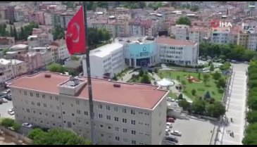 Bursa'da başkan makam araçlarını topladı, yaşlı, engelli ve şehit yakınlarına tahsis etti