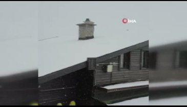 Bursa Uludağ'da bahar karı