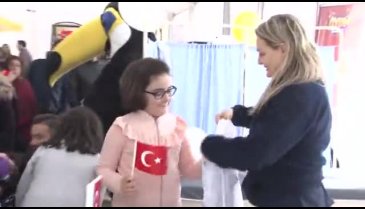 Özel Esentepe Hastanesi'nden miniklere 23 Nisan jesti