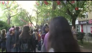 3 bin kitabı ağaçlardan topladılar