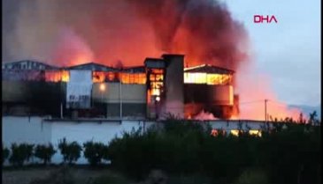 Denizli'de tekstil fabrikasında yangın