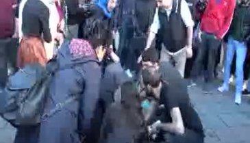 Akrabasını beyzbol sopasıyla öldüresiye dövüldü