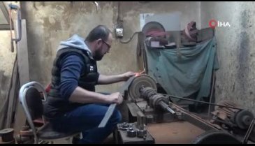 Bursa'da yapılan Osmanlı kılıçlarına Araplar büyük rağbet gösteriyor
